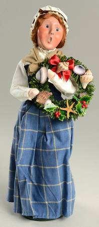 Seafaring Carolers Sailor's Wife - Seashell Wreath - No Box
