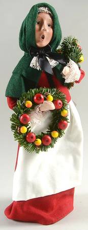 Williamsburg Woman With Wreaths - No Box