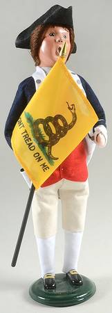 Williamsburg Soldier With Don't Tread On Me Flag - No Box