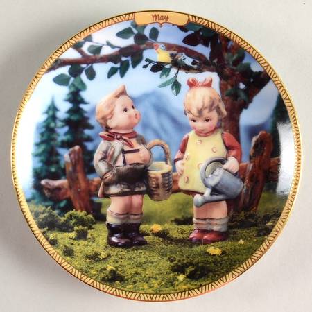 Hummel Seasons of Joy Calendar May - No Box