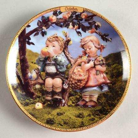 Hummel Seasons of Joy Calendar October - No Box
