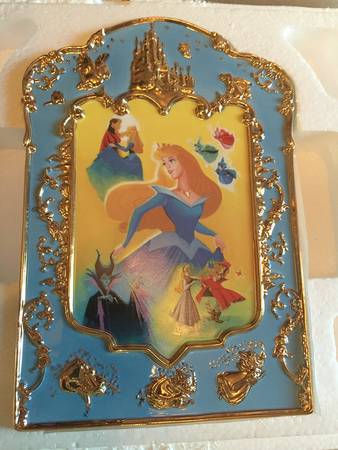 Disney Anniversary Collection Sleeping Beauty's 40th  - No Box