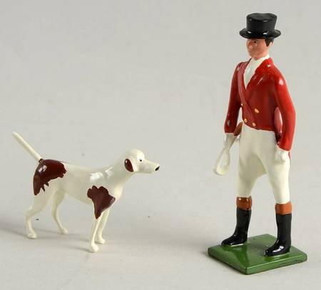The Hunt-Heritage Collection Huntswoman And Hound - Boxed