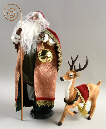 Santas of the World Victorian Father Christmas W/ Reindeer - No Box