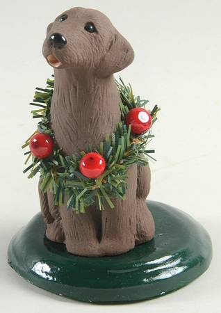 Singing Dogs Chocolate Labrador With Wreath - No Box