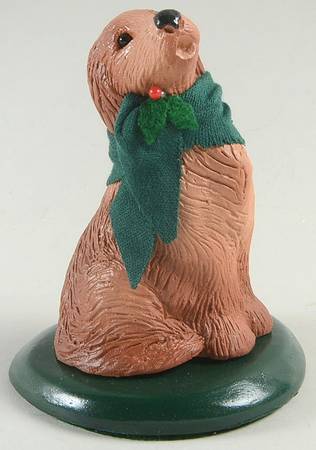 Singing Dogs Golden Retriever With Green Bow - No Box