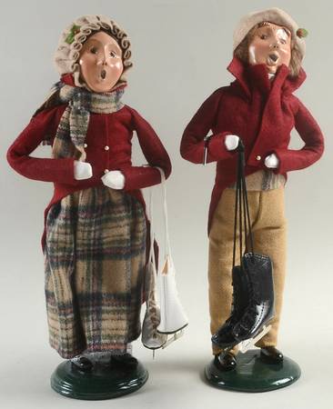 Winter Outdoor Activities Couple With Skates-Red/Brown - No Box