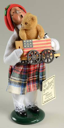 Spring Store Exclusives Girl With Wagon With A Teddy Bear - No Box