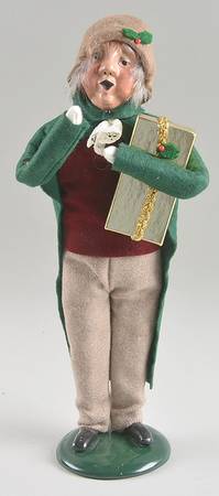 Victorian Assorted Carolers Grandfather With Gift-Green - No Box