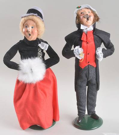 Victorian Assorted Carolers Man & Woman-Black & Red - No Box