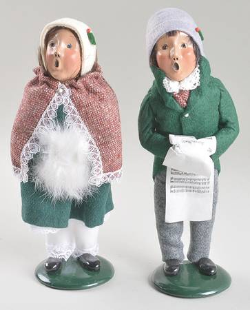 Victorian Assorted Carolers Boy And Girl-Green Colors - No Box