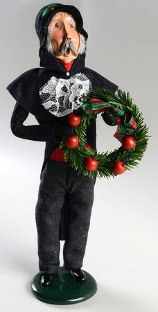 Victorian Assorted Carolers Grandfather With Apple Wreath - No Box 238
