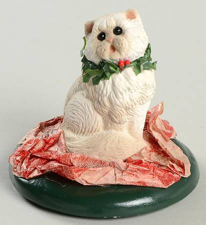 Singing Cats Persian Cat With Holly - No Box