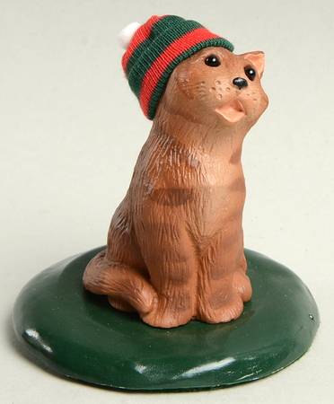 Singing Cats Brown Tabby Cat With Red & Green Hat - No Box