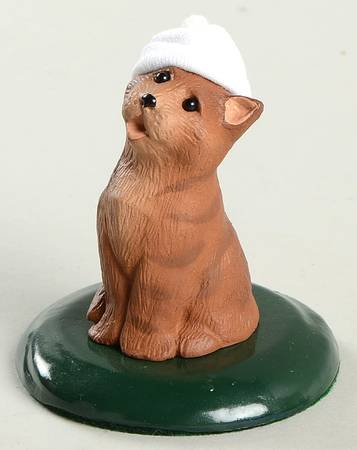 Singing Cats Brown Tabby Cat With White Hat - No Box