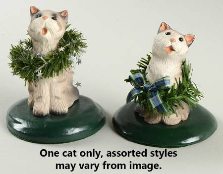 Singing Cats Silver Tabby Cat With Wreath - No Box