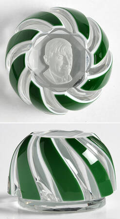 Sulphide Paperweight Will Rogers - Green Overlay Swirl - Boxed