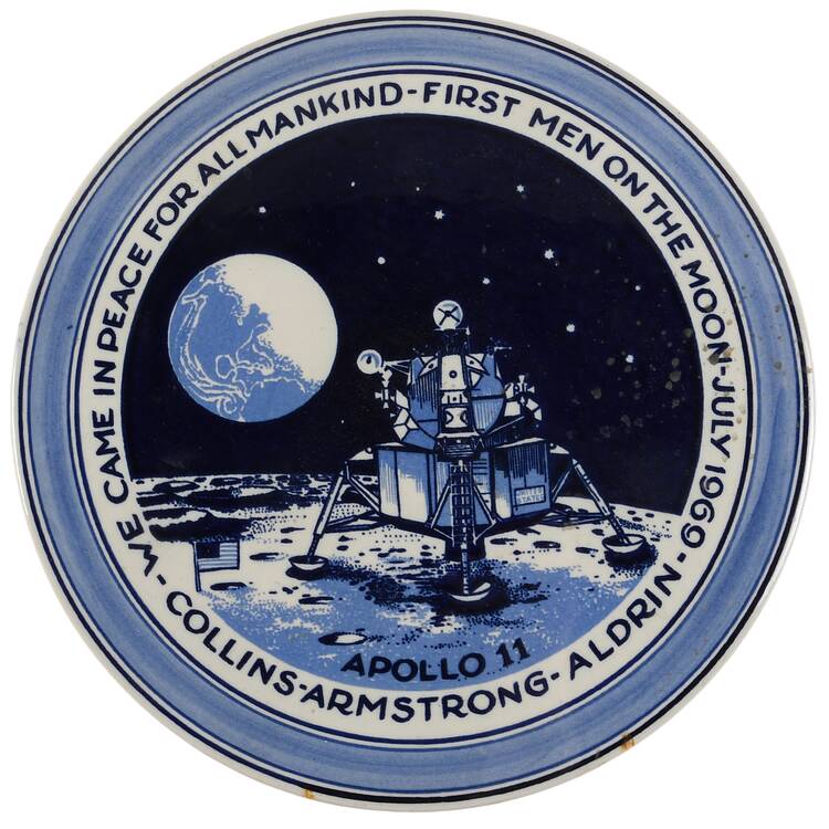 Blue Delft Limited Edition Tile Apollo 11 - Boxed