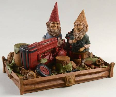 Tom Clark Gnomes Assembly Team-Red Tractor - No Box