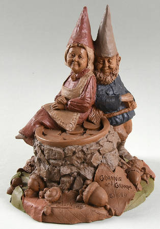 Tom Clark Gnomes Grannie And Gramps - No Box