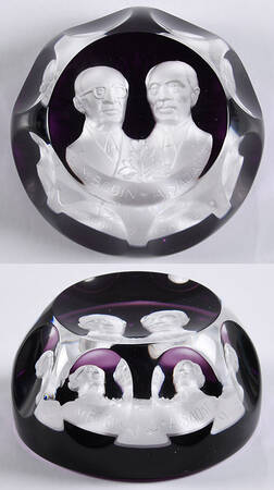 Cristal D' Albert Paperweight Menachem Begin & Andwar Sadt - Boxed