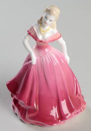 Debutante Amy - Boxed