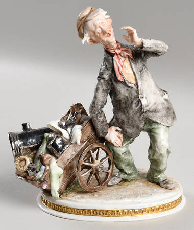 Cappe Figurines Rag And Bone Man - No Box