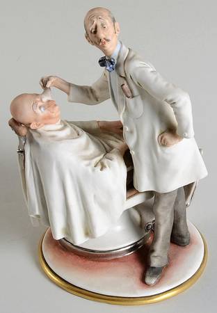 Cappe Figurines The Barber - No Box
