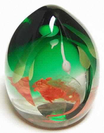 Caithness Paperweight Festive Kisses - Boxed