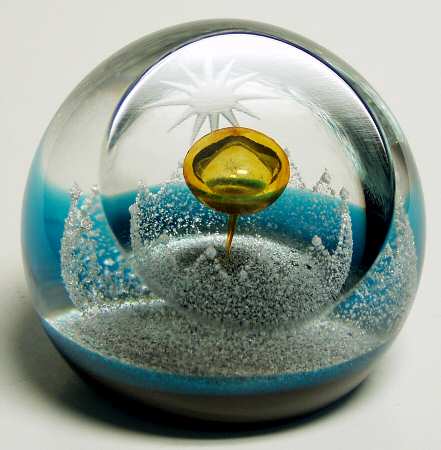 Caithness Paperweight We Three Kings-Gold - With Box Bx347