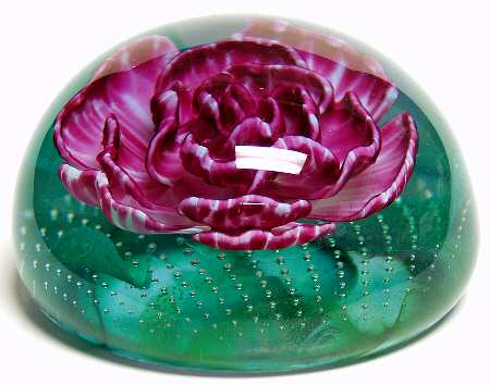 Caithness Paperweight Pride & Beauty - With Box Bx383