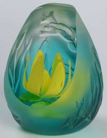 Caithness Paperweight Lily Pond - With Box Bx748