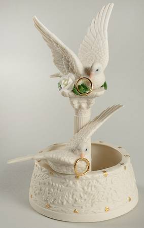 Cybis Figurines Bridal Centerpiece-Doves - No Box