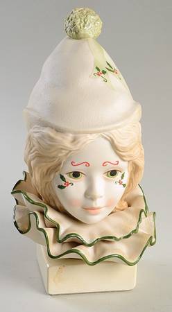 Cybis Figurines Valentine With Holly Bust - No Box