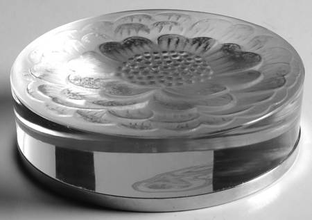 Lalique Figurines & Paperweights Marguerite Gm - With Box
