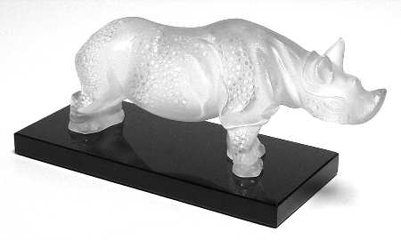 Animals Wild Toba - Rhinoceros On Black Base - Boxed