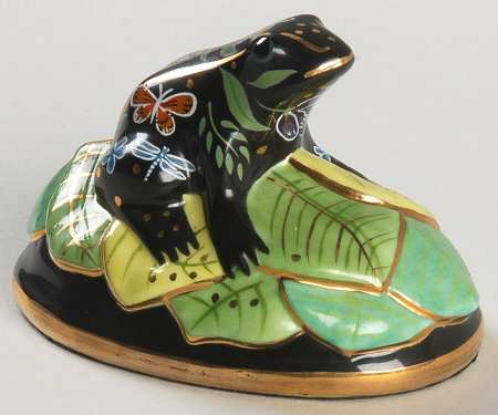 Lynn Chase Figurines & Giftware Frog-Black On Lilypad - Boxed