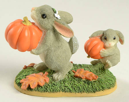 Charming Tails Pumpkin's First Pumpkin - With Box Bx350