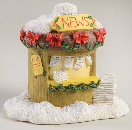 Charming Tails Reginald's News Stand - Boxed