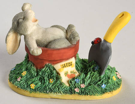 Charming Tails Gardening Break - With Box Bx375