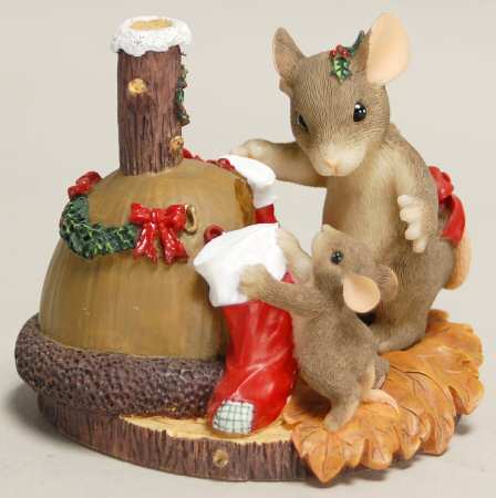 Charming Tails The Stockings Were Hung..Chimn - Boxed