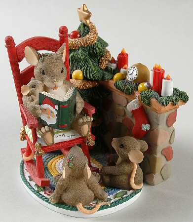 Charming Tails Christmas Time Is Family Time - Boxed