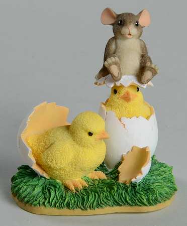 Charming Tails What's Hatchin'? - Boxed