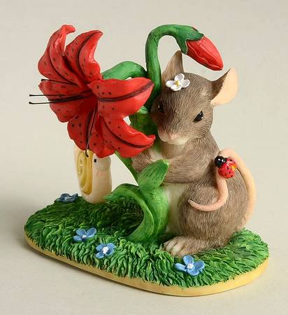 Charming Tails Peek A Boo In The Posies - With Box
