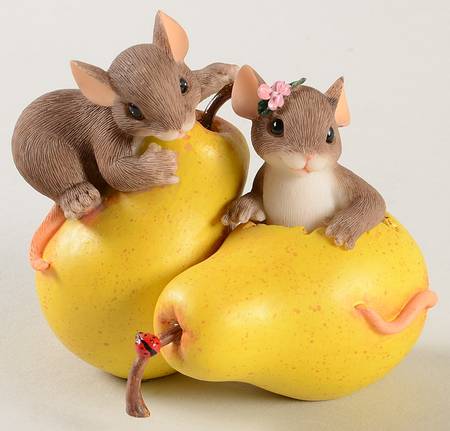Charming Tails We Make A Fun Pear - Boxed