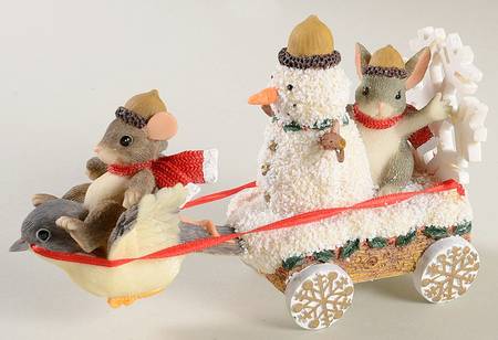 Charming Tails Snowman Float - Boxed