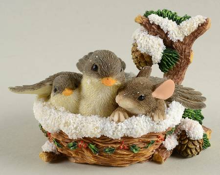 Charming Tails Nestled In For The Holidays - Boxed
