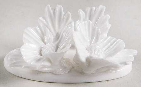 Crown Staffordshire Florals Place Card Holder-White/Dogwood - No Box
