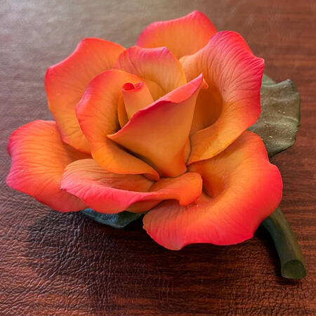 Capodimonte Giftware Pink/Yellow Rose - No Box