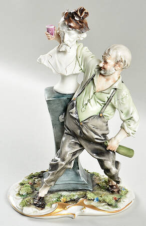 Capodimonte Giftware Man With Sculpture - No Box